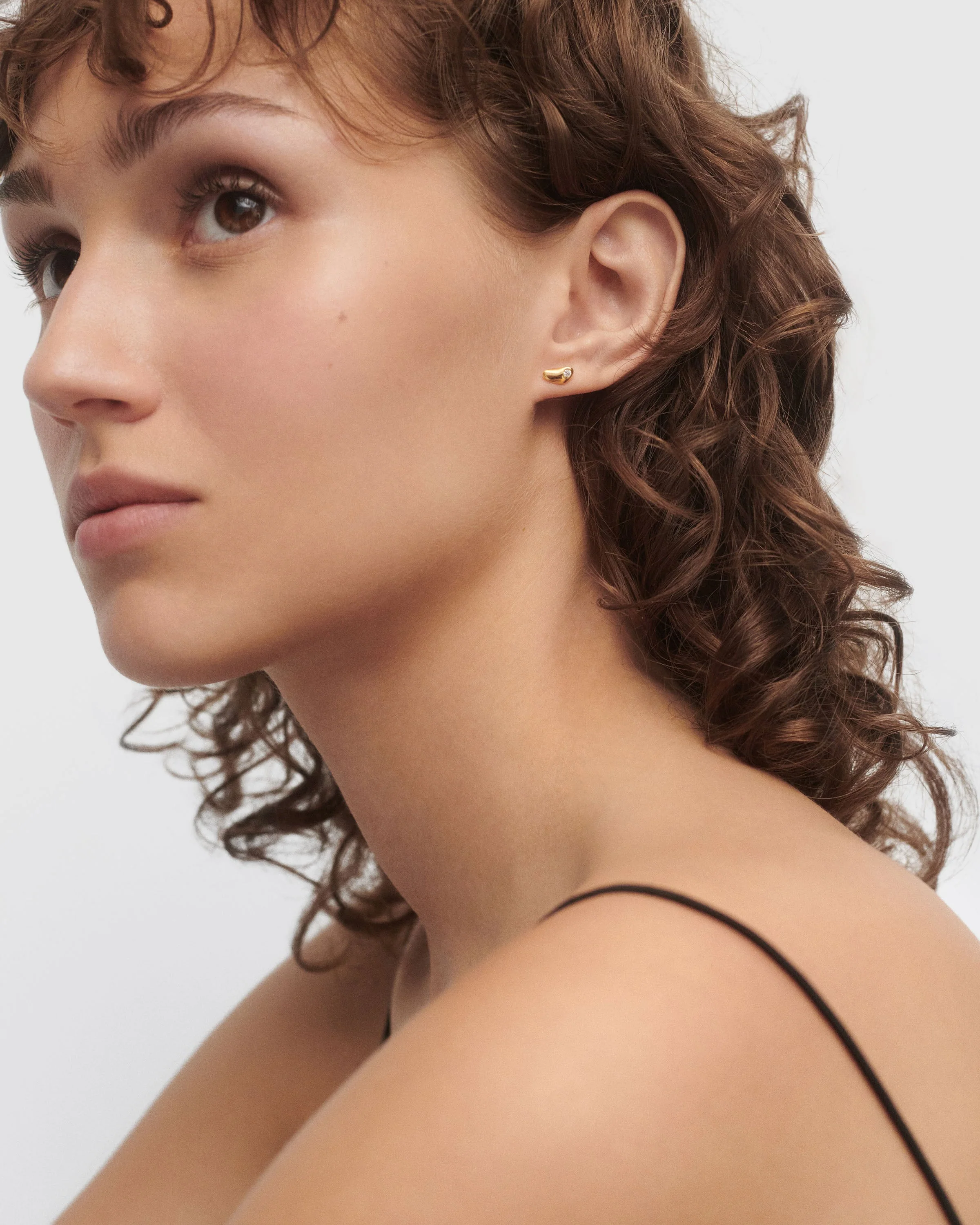 Delta single stud earring