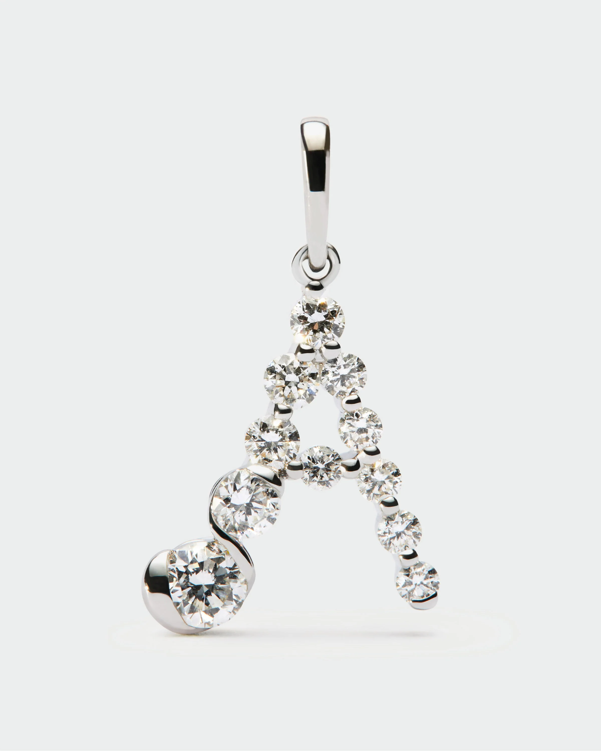 Diamonds and white gold A initial pendant