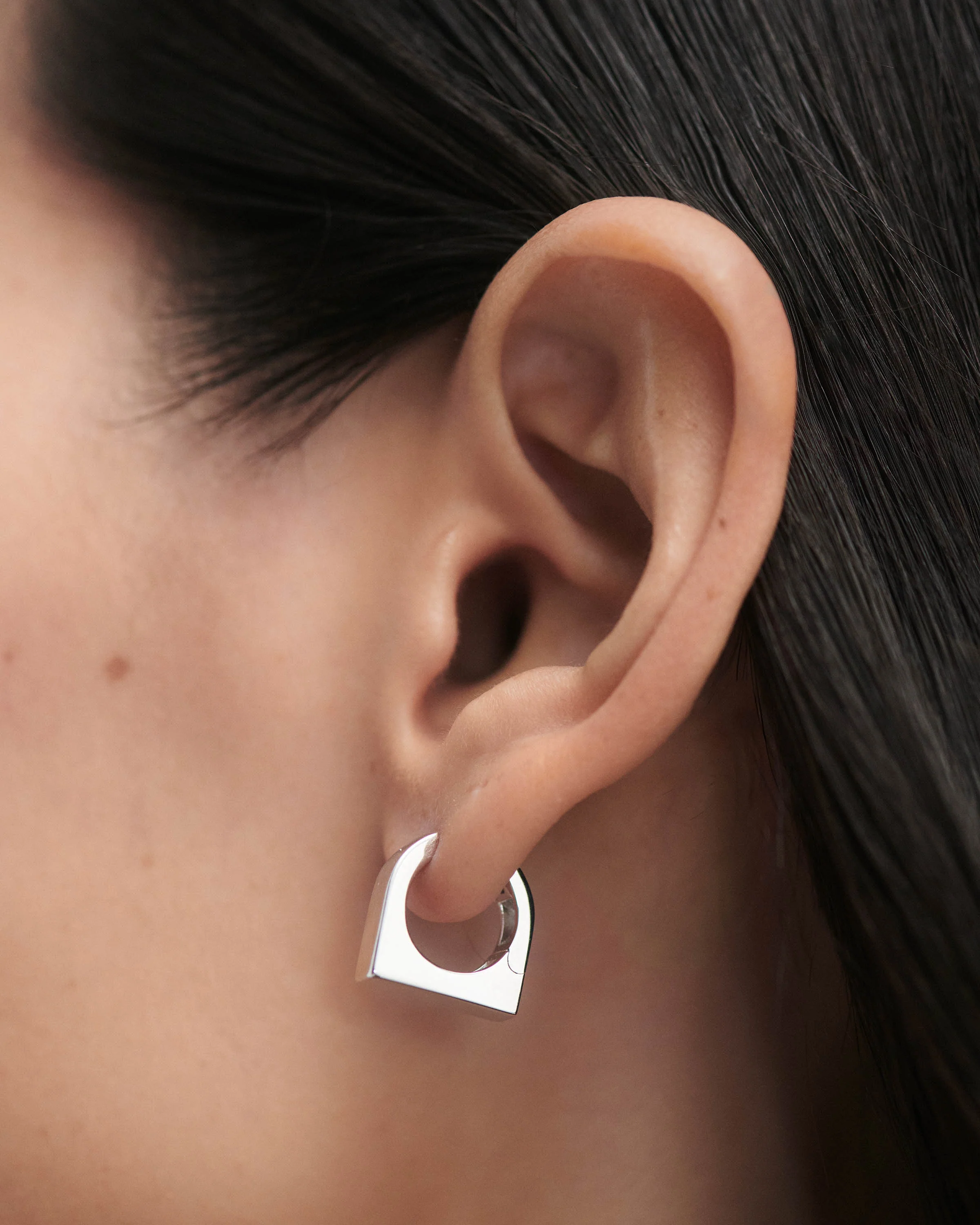 New York silver single hoop 4 New York silver single hoop
