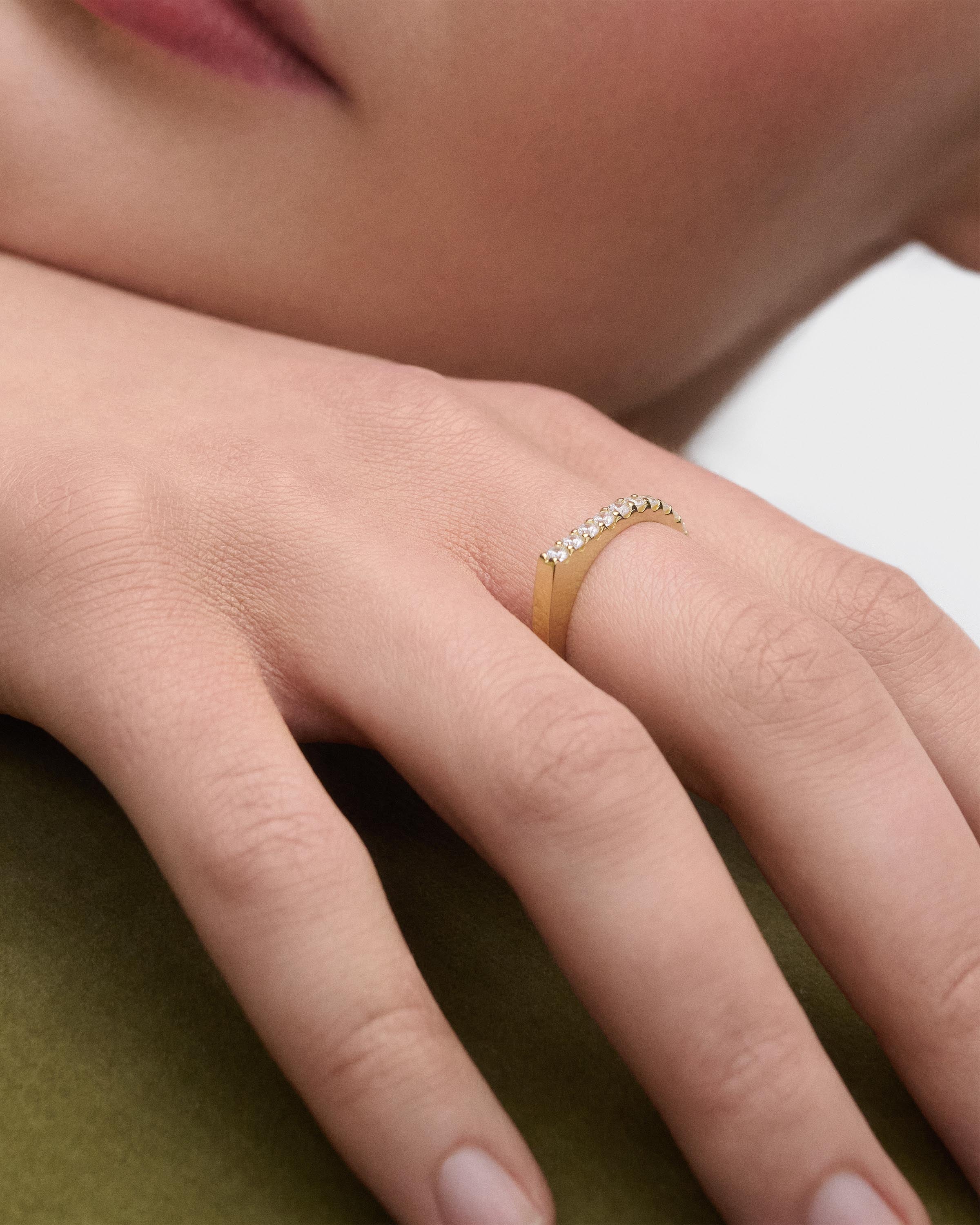 Gloss ring 3 Gloss ring
