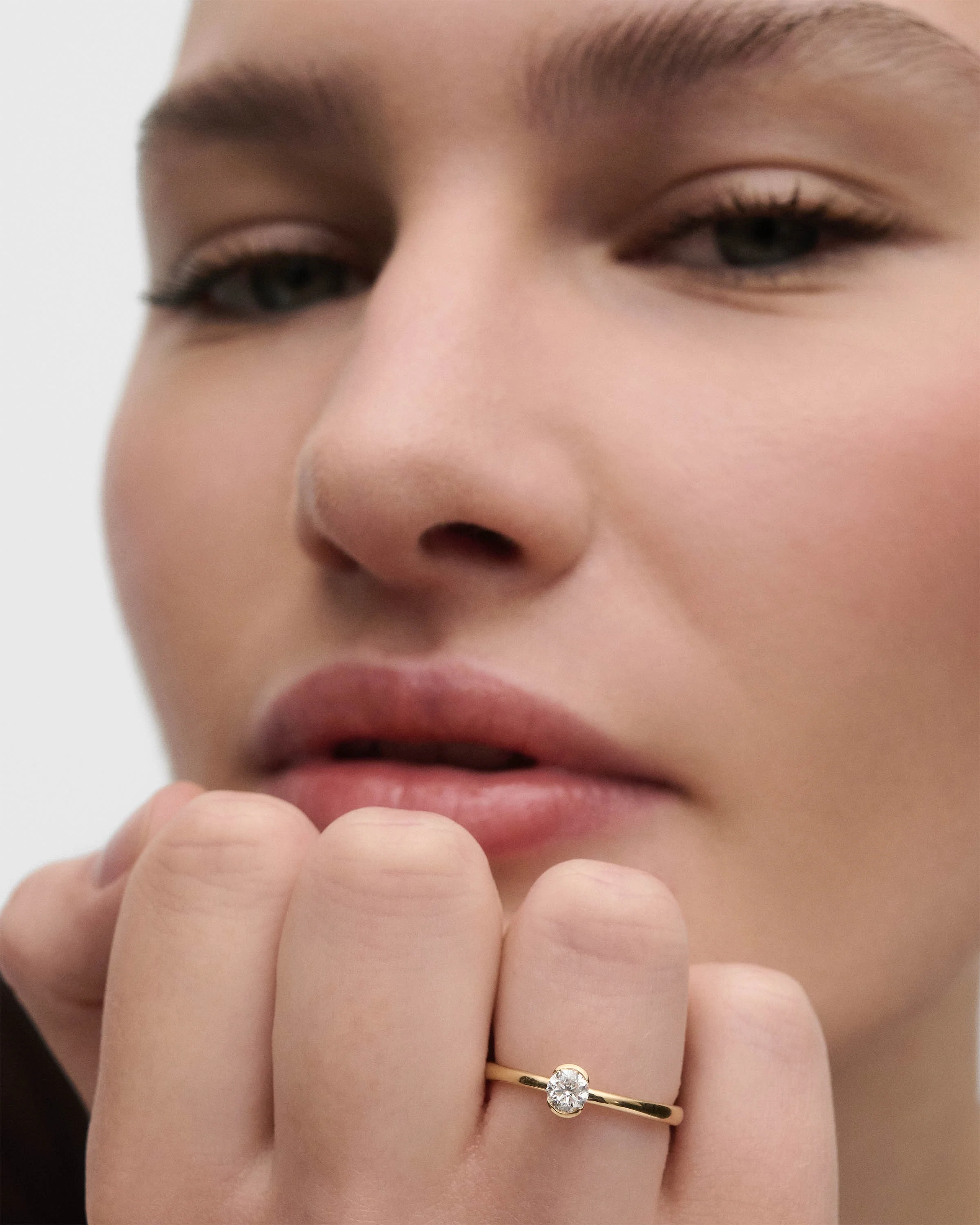 Diamond and gold Grace Mini solitary ring 4 Diamond and gold Grace Mini solitary ring