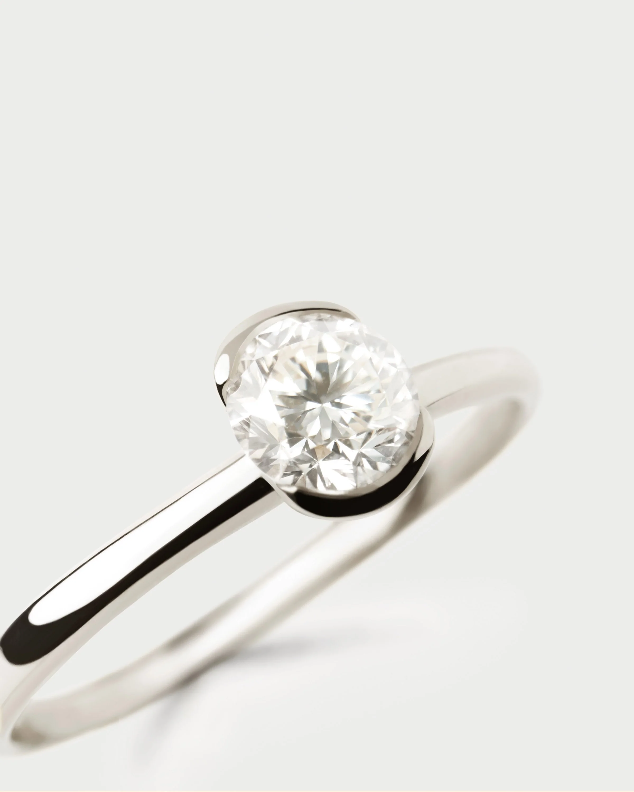 Diamond and white Grace Mini solitary ring 3 Diamond and white Grace Mini solitary ring