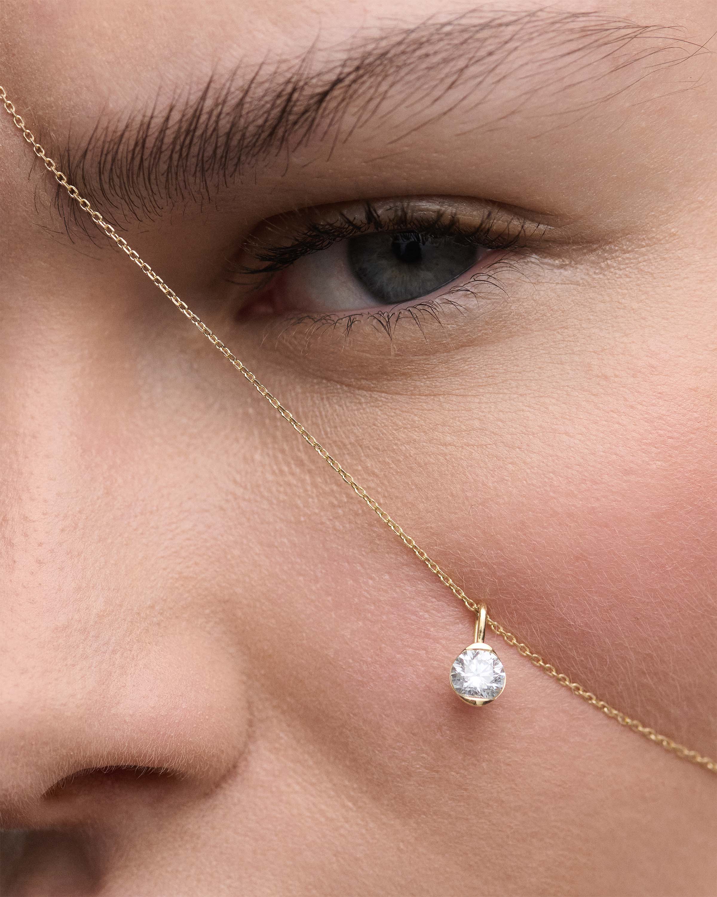 Diamond and gold Grace pendant 4 Diamond and gold Grace pendant
