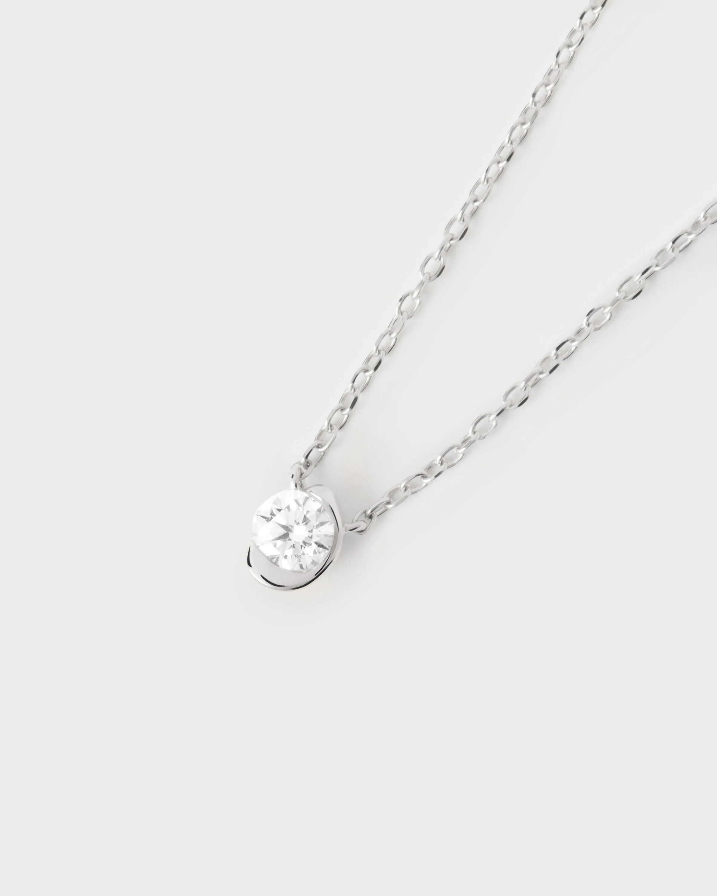 Diamonds and white gold Delia necklace