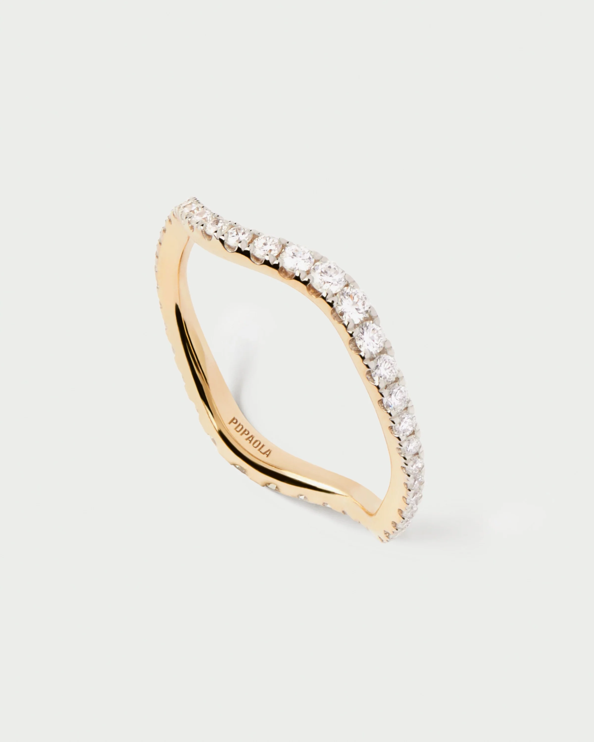 Diamonds and gold Flow ring
