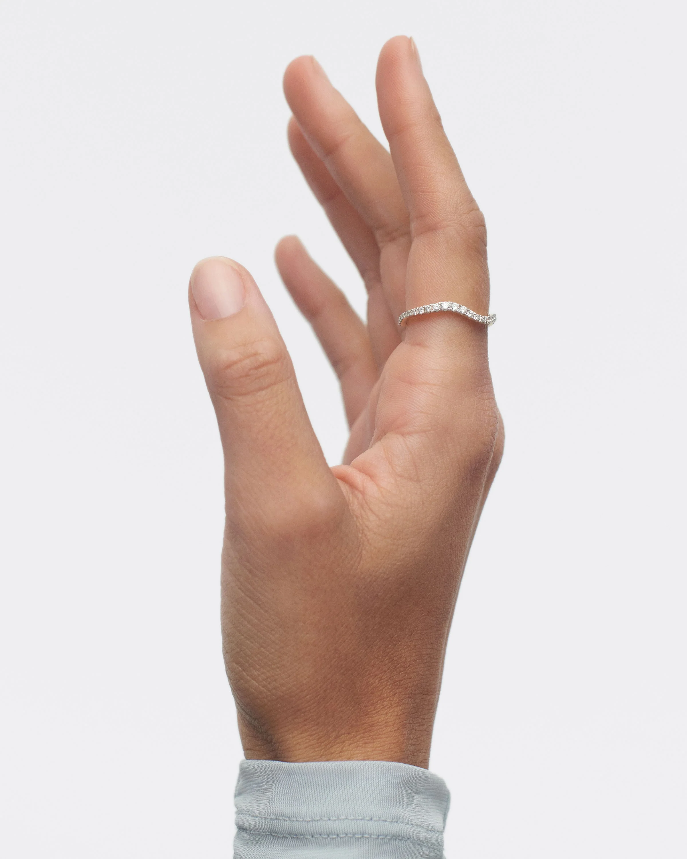 Diamonds and gold Flow ring